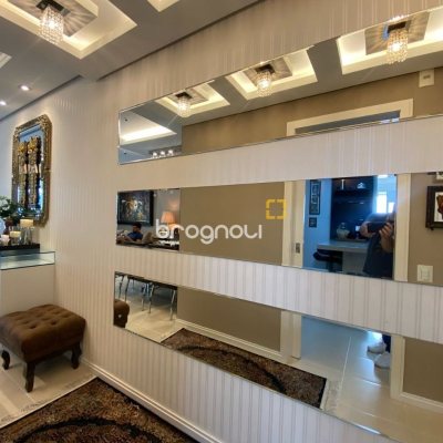 Apartamento com 109m², 3 quartos (sendo 1 suíte), 2 garagens, no bairro Estreito em Florianópolis