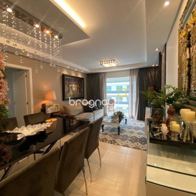 Apartamento com 109m², 3 quartos (sendo 1 suíte), 2 garagens, no bairro Estreito em Florianópolis