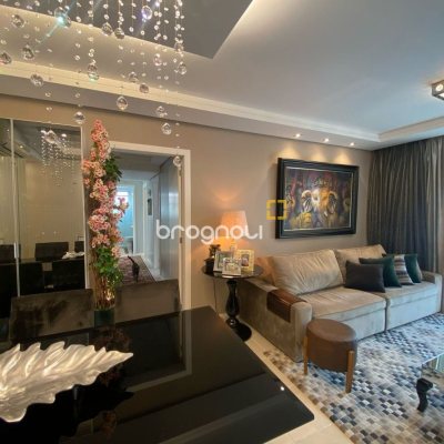 Apartamento com 109m², 3 quartos (sendo 1 suíte), 2 garagens, no bairro Estreito em Florianópolis