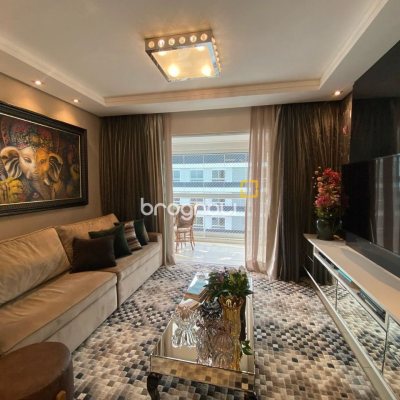 Apartamento com 109m², 3 quartos (sendo 1 suíte), 2 garagens, no bairro Estreito em Florianópolis
