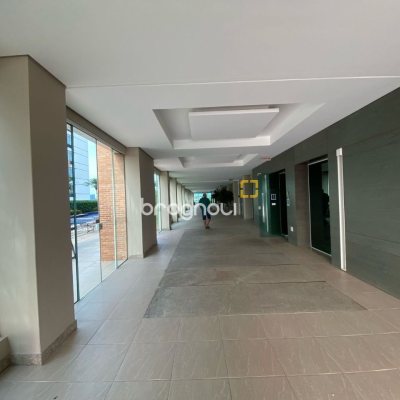 Apartamento com 109m², 3 quartos (sendo 1 suíte), 2 garagens, no bairro Estreito em Florianópolis