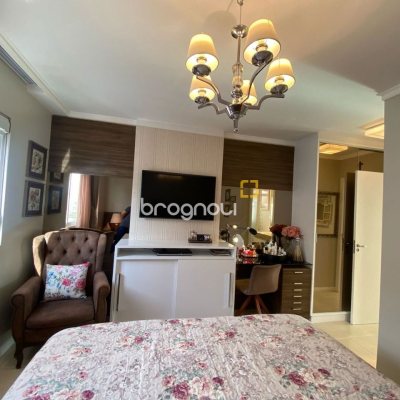 Apartamento com 109m², 3 quartos (sendo 1 suíte), 2 garagens, no bairro Estreito em Florianópolis
