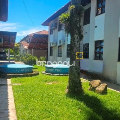 Apartamento com 69m², 3 quartos (sendo 1 suíte), 1 garagem, no bairro Canasvieiras em Florianópolis