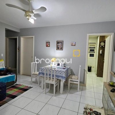 Apartamento com 69m², 3 quartos (sendo 1 suíte), 1 garagem, no bairro Canasvieiras em Florianópolis