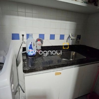 Apartamento com 69m², 3 quartos (sendo 1 suíte), 1 garagem, no bairro Canasvieiras em Florianópolis