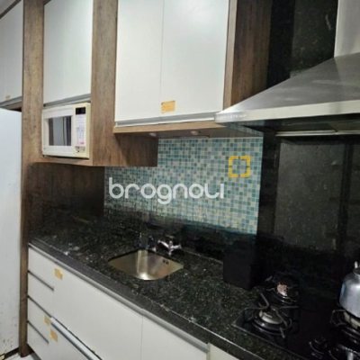 Apartamento com 69m², 3 quartos (sendo 1 suíte), 1 garagem, no bairro Canasvieiras em Florianópolis