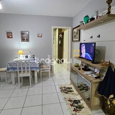 Apartamento com 69m², 3 quartos (sendo 1 suíte), 1 garagem, no bairro Canasvieiras em Florianópolis