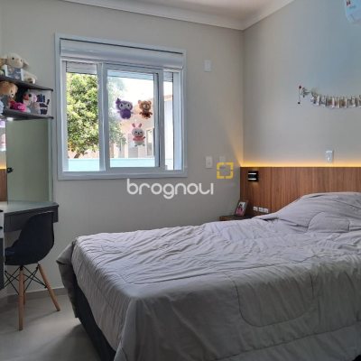 Casa com 145m², 3 quartos (sendo 1 suíte), 2 garagens, no bairro Ingleses em Florianópolis