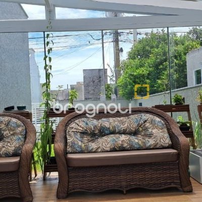 Casa com 145m², 3 quartos (sendo 1 suíte), 2 garagens, no bairro Ingleses em Florianópolis