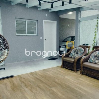 Casa com 145m², 3 quartos (sendo 1 suíte), 2 garagens, no bairro Ingleses em Florianópolis