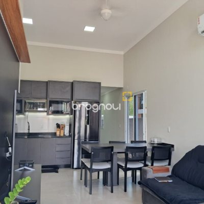 Casa com 145m², 3 quartos (sendo 1 suíte), 2 garagens, no bairro Ingleses em Florianópolis
