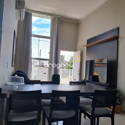 Casa com 145m², 3 quartos (sendo 1 suíte), 2 garagens, no bairro Ingleses em Florianópolis