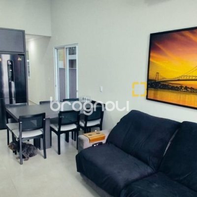 Casa com 145m², 3 quartos (sendo 1 suíte), 2 garagens, no bairro Ingleses em Florianópolis