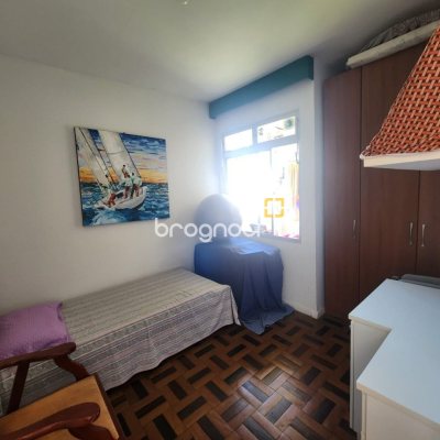 Casa com 330m², 5 quartos, 3 garagens, no bairro Balneário em Florianópolis