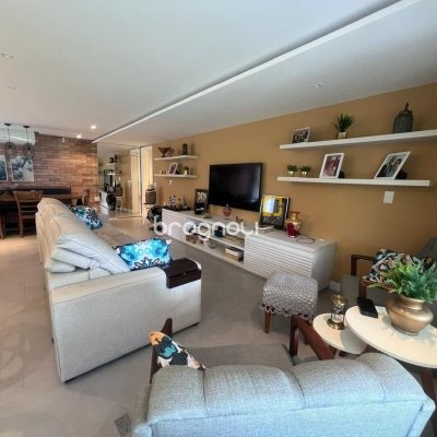 Casa com 152m², 2 quartos (sendo 1 suíte), 2 garagens, no bairro Cachoeira do Bom Jesus em Florianópolis