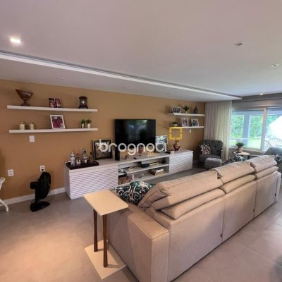 Casa com 152m², 2 quartos (sendo 1 suíte), 2 garagens, no bairro Cachoeira do Bom Jesus em Florianópolis