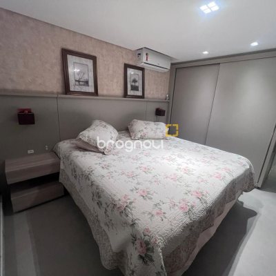 Casa com 152m², 2 quartos (sendo 1 suíte), 2 garagens, no bairro Cachoeira do Bom Jesus em Florianópolis