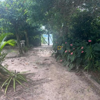 Casa com 152m², 2 quartos (sendo 1 suíte), 2 garagens, no bairro Cachoeira do Bom Jesus em Florianópolis