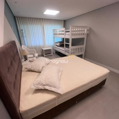 Casa com 152m², 2 quartos (sendo 1 suíte), 2 garagens, no bairro Cachoeira do Bom Jesus em Florianópolis