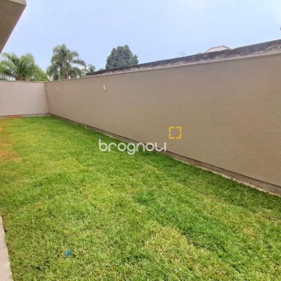 Apartamento com 120m², 2 quartos (sendo 1 suíte), 2 garagens, no bairro João Paulo em Florianópolis