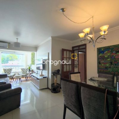 Apartamento com 91m², 3 quartos (sendo 1 suíte), 1 garagem, no bairro Abraão em Florianópolis