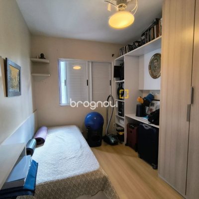 Apartamento com 91m², 3 quartos (sendo 1 suíte), 1 garagem, no bairro Abraão em Florianópolis