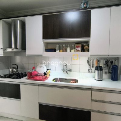 Apartamento com 91m², 3 quartos (sendo 1 suíte), 1 garagem, no bairro Abraão em Florianópolis