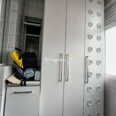Apartamento com 91m², 3 quartos (sendo 1 suíte), 1 garagem, no bairro Abraão em Florianópolis