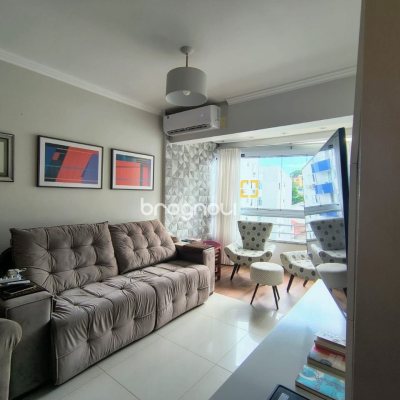 Apartamento com 91m², 3 quartos (sendo 1 suíte), 1 garagem, no bairro Abraão em Florianópolis