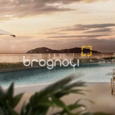 Apartamento com 160m², 3 quartos (sendo 3 suítes), 2 garagens, no bairro Campeche em Florianópolis