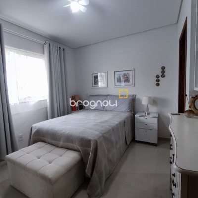 Apartamento com 74m², 2 quartos (sendo 1 suíte), 1 garagem, no bairro Ingleses em Florianópolis