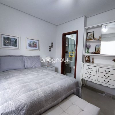 Apartamento com 74m², 2 quartos (sendo 1 suíte), 1 garagem, no bairro Ingleses em Florianópolis