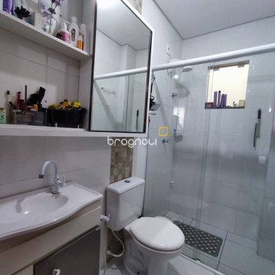 Apartamento com 74m², 2 quartos (sendo 1 suíte), 1 garagem, no bairro Ingleses em Florianópolis
