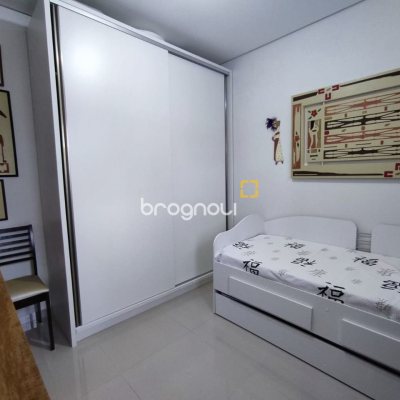 Apartamento com 74m², 2 quartos (sendo 1 suíte), 1 garagem, no bairro Ingleses em Florianópolis