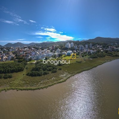 Studio com 41m², 1 quarto, 1 garagem, no bairro João Paulo em Florianópolis