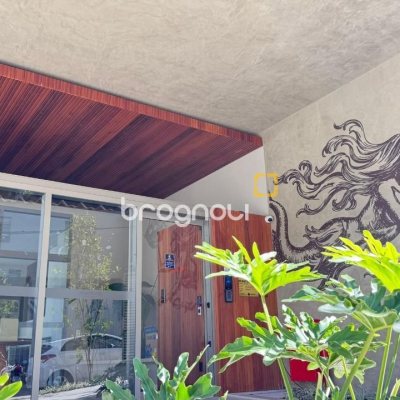 Apartamento com 91m², 3 quartos (sendo 1 suíte), 2 garagens, no bairro João Paulo em Florianópolis