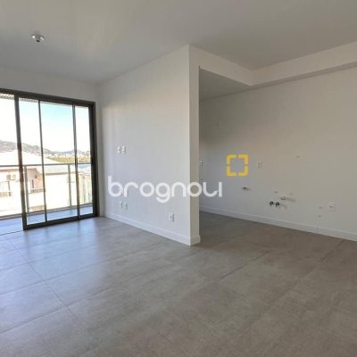Apartamento com 91m², 3 quartos (sendo 1 suíte), 2 garagens, no bairro João Paulo em Florianópolis