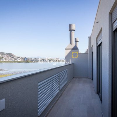 Apartamento com 126m², 3 quartos (sendo 1 suíte), 2 garagens, no bairro João Paulo em Florianópolis
