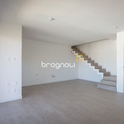 Apartamento com 126m², 3 quartos (sendo 1 suíte), 2 garagens, no bairro João Paulo em Florianópolis