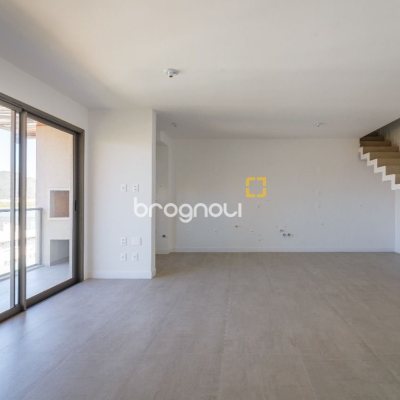 Apartamento com 126m², 3 quartos (sendo 1 suíte), 2 garagens, no bairro João Paulo em Florianópolis
