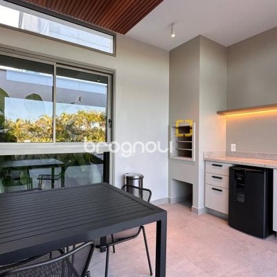 Apartamento com 126m², 3 quartos (sendo 1 suíte), 2 garagens, no bairro João Paulo em Florianópolis