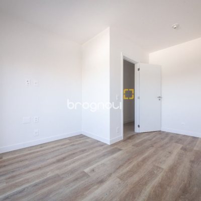Apartamento com 126m², 3 quartos (sendo 1 suíte), 2 garagens, no bairro João Paulo em Florianópolis