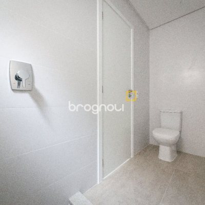 Apartamento com 126m², 3 quartos (sendo 1 suíte), 2 garagens, no bairro João Paulo em Florianópolis