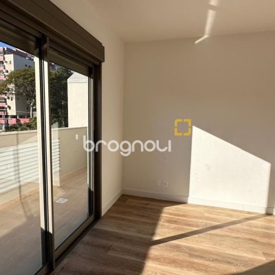 Apartamento com 126m², 3 quartos (sendo 1 suíte), 2 garagens, no bairro João Paulo em Florianópolis
