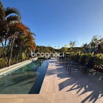 Apartamento com 126m², 3 quartos (sendo 1 suíte), 2 garagens, no bairro João Paulo em Florianópolis