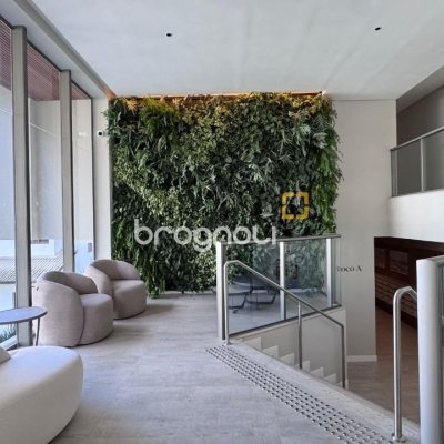 Apartamento com 126m², 3 quartos (sendo 1 suíte), 2 garagens, no bairro João Paulo em Florianópolis
