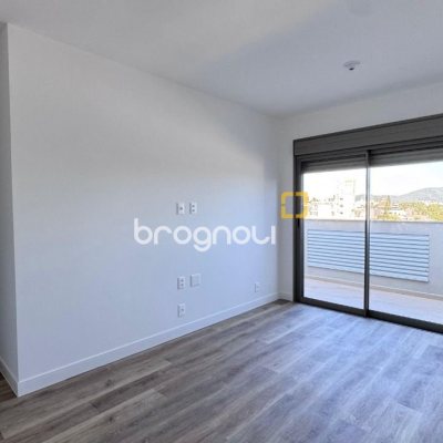 Apartamento com 126m², 3 quartos (sendo 1 suíte), 2 garagens, no bairro João Paulo em Florianópolis