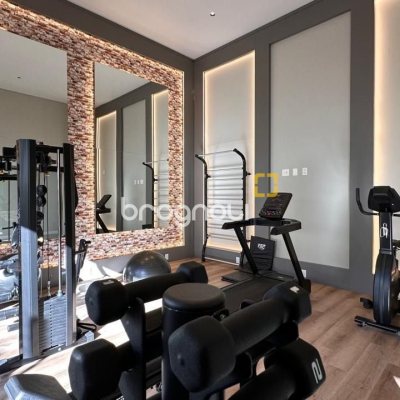 Apartamento com 96m², 2 quartos (sendo 2 suítes), 2 garagens, no bairro João Paulo em Florianópolis