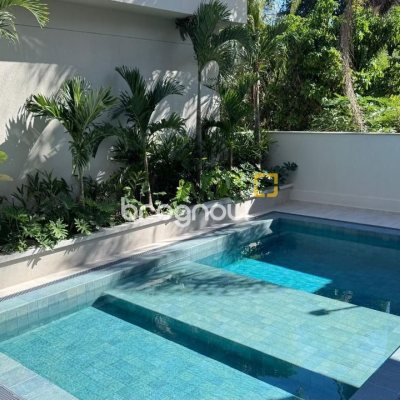 Apartamento com 99m², 2 quartos (sendo 2 suítes), 2 garagens, no bairro João Paulo em Florianópolis