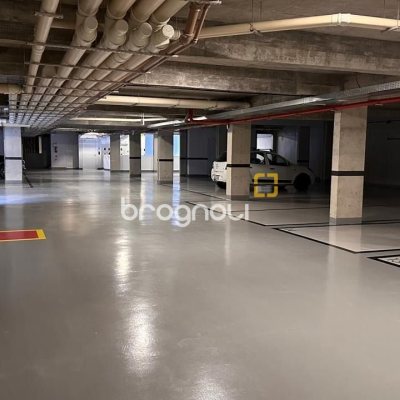 Apartamento com 99m², 2 quartos (sendo 2 suítes), 2 garagens, no bairro João Paulo em Florianópolis